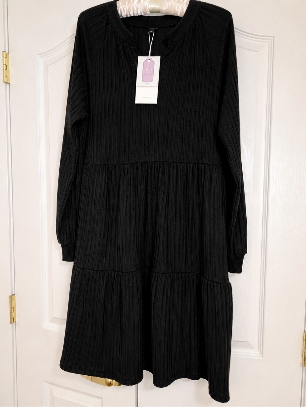 IWD Women’s Black V-Neck Long Sleeve Sweater Dress With Pockets NWT